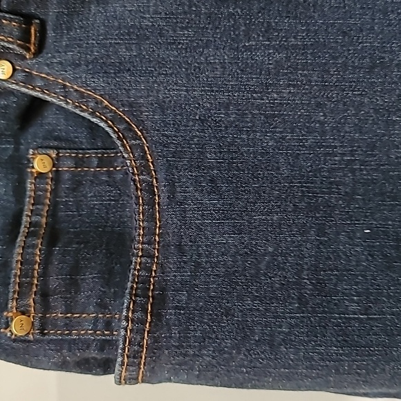 Jones New York Dark Wash Stretch Jeans - Picture 3 of 9